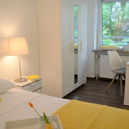 Appartement Modernes Mit Balkon & Kostenlosem Parkplatz