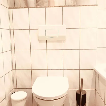Modernes Mit Balkon & Kostenlosem Parkplatz Appartement