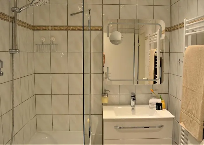 Gemuetliches Und Modernes In Gruenen Top-lage Appartement *