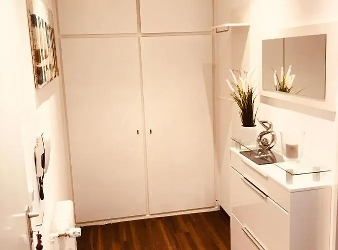 Gemuetliches Und Modernes In Gruenen Top-lage *